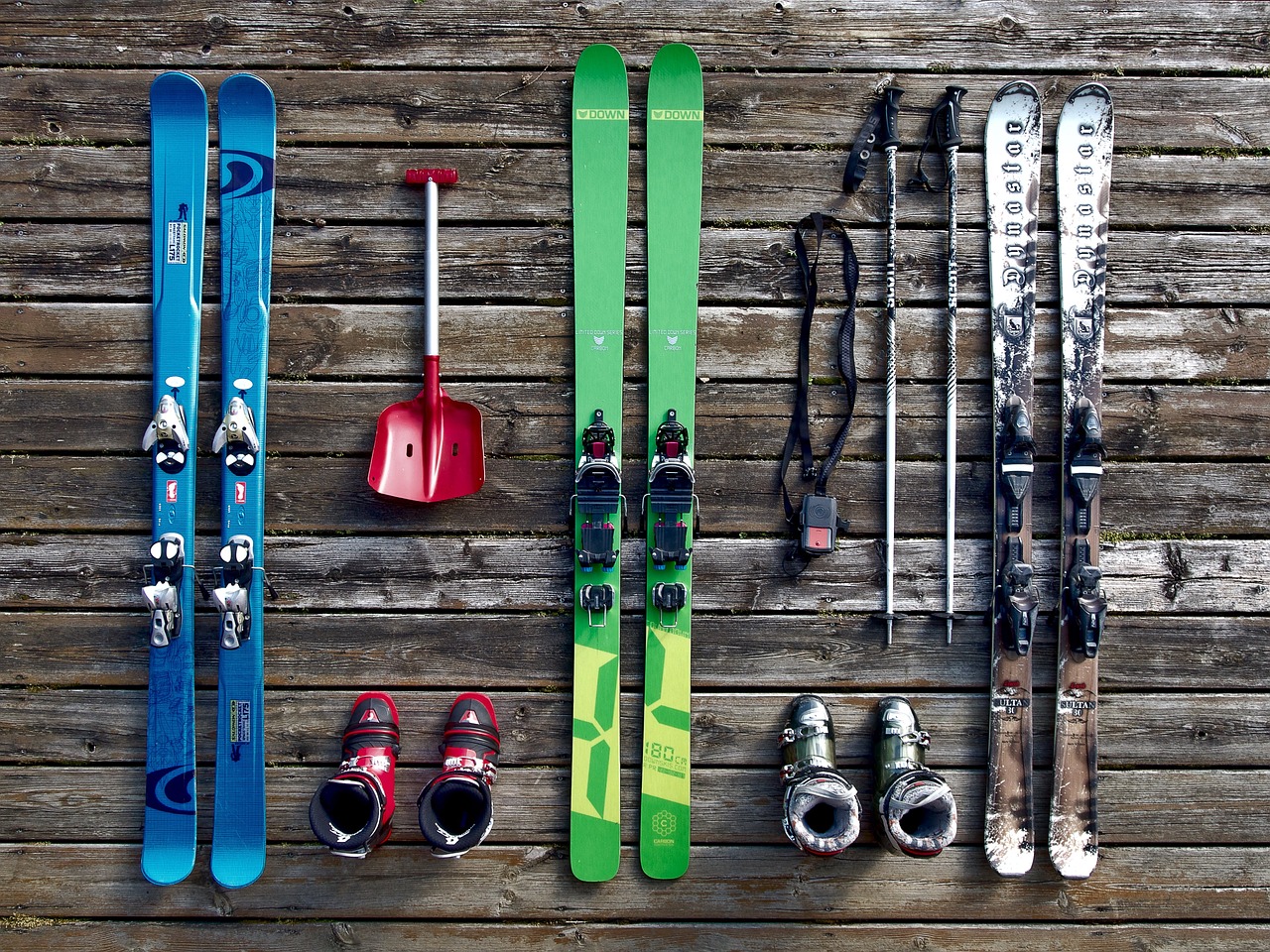 Advice For Storing Skis and Snow Gear In The Off-Season