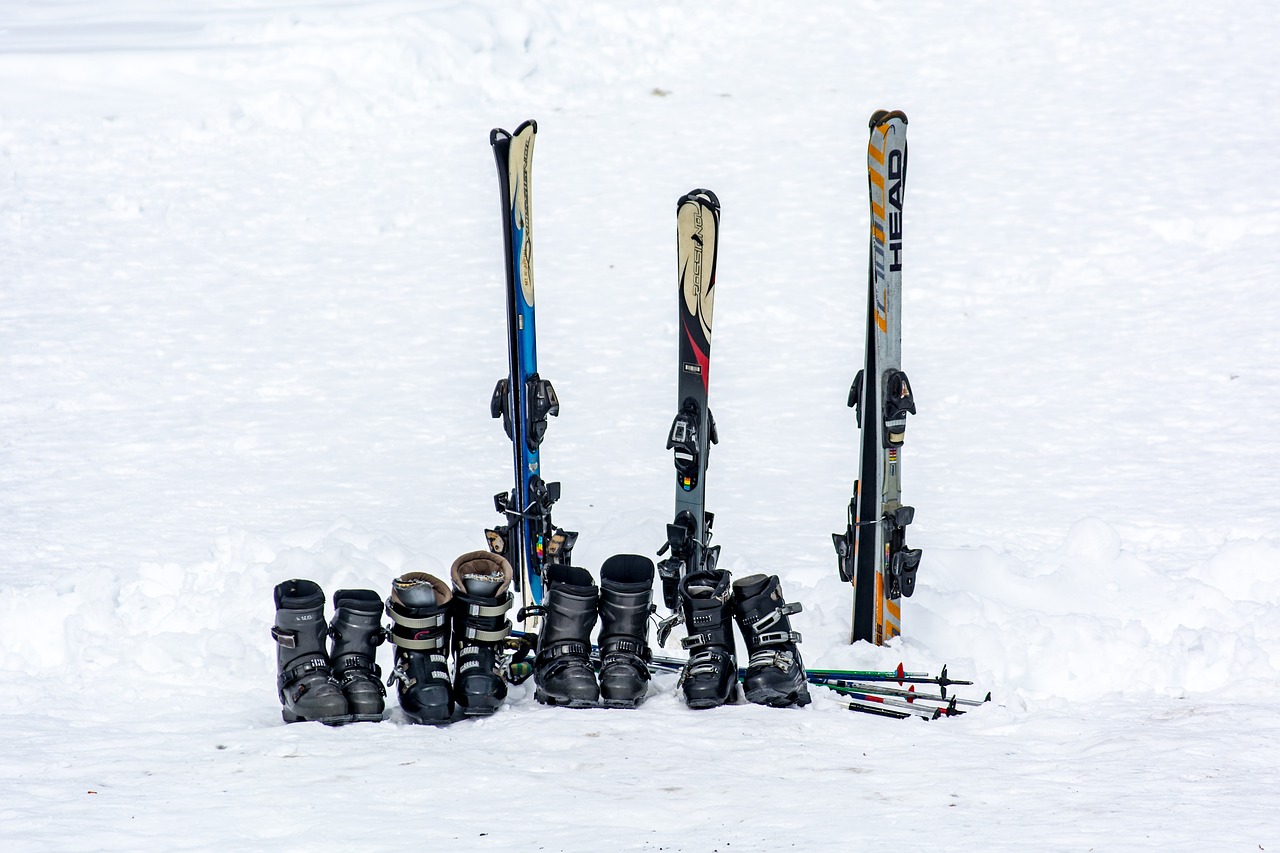 Advice For Storing Skis and Snow Gear In The OffSeason